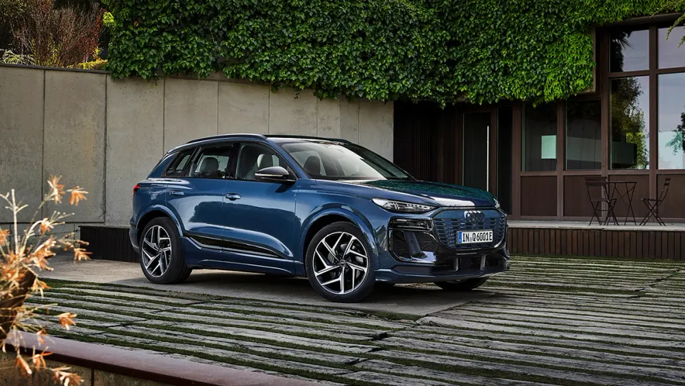 Audi Q6 e-tron quattro Audi Q6 e-tron quattro