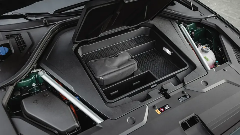 Autopflege - Genesis GV70 mit Frunk Autopflege - Genesis GV70 mit Frunk