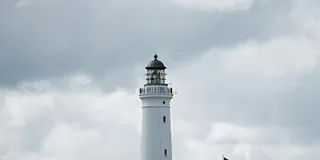 Dänische Flagge weht: Die besten Ladekarten für Dänemark finden