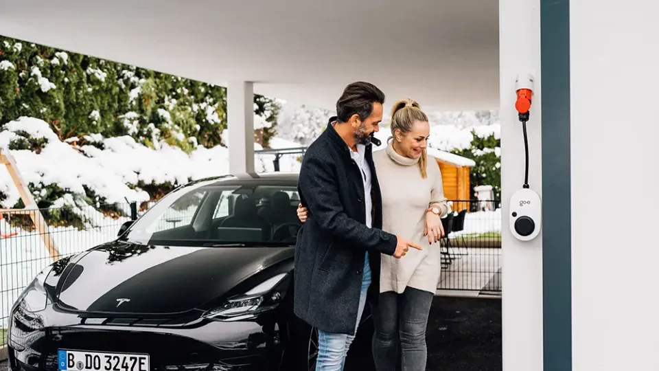 go-e Charger beim Laden eines Tesla Model 3 go-e Charger beim Laden eines Tesla Model 3