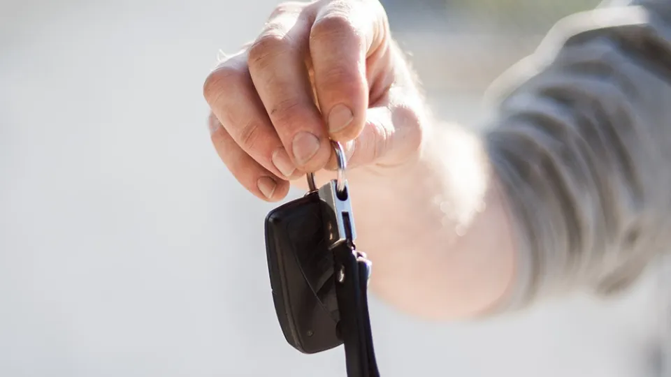 Leasing-Voraussetzung -Volljährigkeit Leasing-Voraussetzung -Volljährigkeit