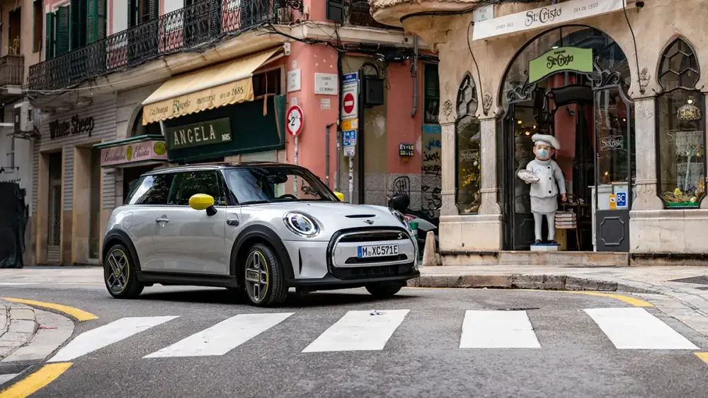 MINI Cooper SE MINI Cooper SE