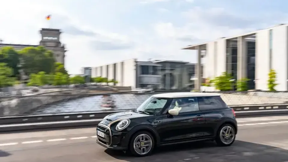 Kleine Elektroautos Mini Cooper SE Kleine Elektroautos Mini Cooper SE