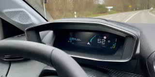 Display beim laden Peugeot e-208