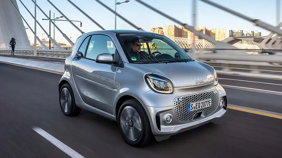 Elektro-Kleinstwagen Smart EQ Fortwo Coupe Elektro-Kleinstwagen Smart EQ Fortwo Coupe