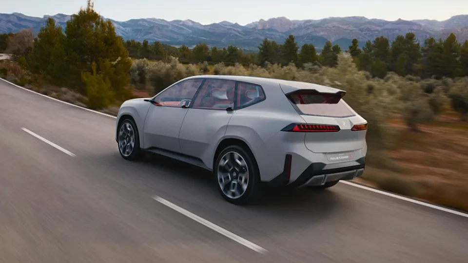 BMW Neue Klasse X von hinten BMW Neue Klasse X von hinten
