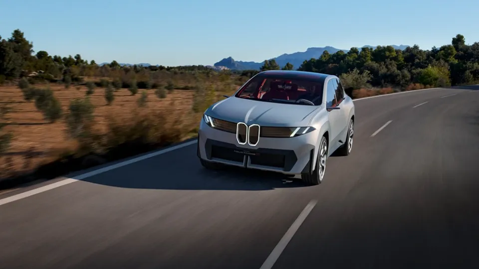 BMW Neue Klasse X von vorne BMW Neue Klasse X von vorne