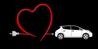 Elektrische Fahrzeugtypen - Gemaltes E-Auto mit Herz