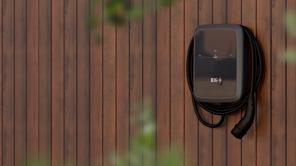 Elli Charger Connect 2 als Alternative zur Tesla Wallbox an Hauswand Elli Charger Connect 2 als Alternative zur Tesla Wallbox an Hauswand