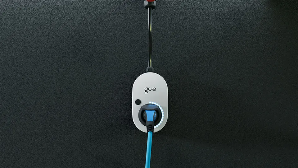 go-e Charger Gemini Flex beim Laden mit PV-Strom go-e Charger Gemini Flex beim Laden mit PV-Strom
