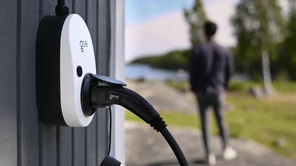 go-e Charger lädt als eine der besten Ladestationen mit PV-Strom go-e Charger lädt als eine der besten Ladestationen mit PV-Strom