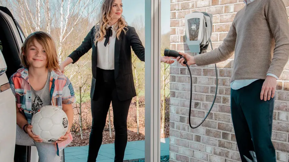 Heidelberg Wallbox Home Eco Frontansicht in Farbe Silber